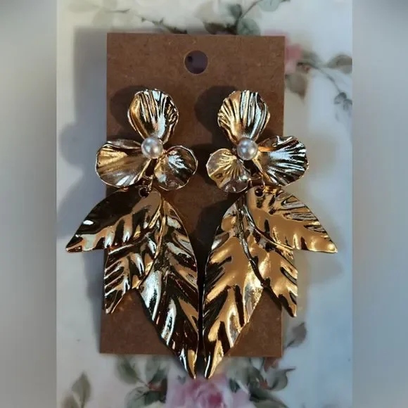 Flower dangle earrings A93 - Picture 3 of 4